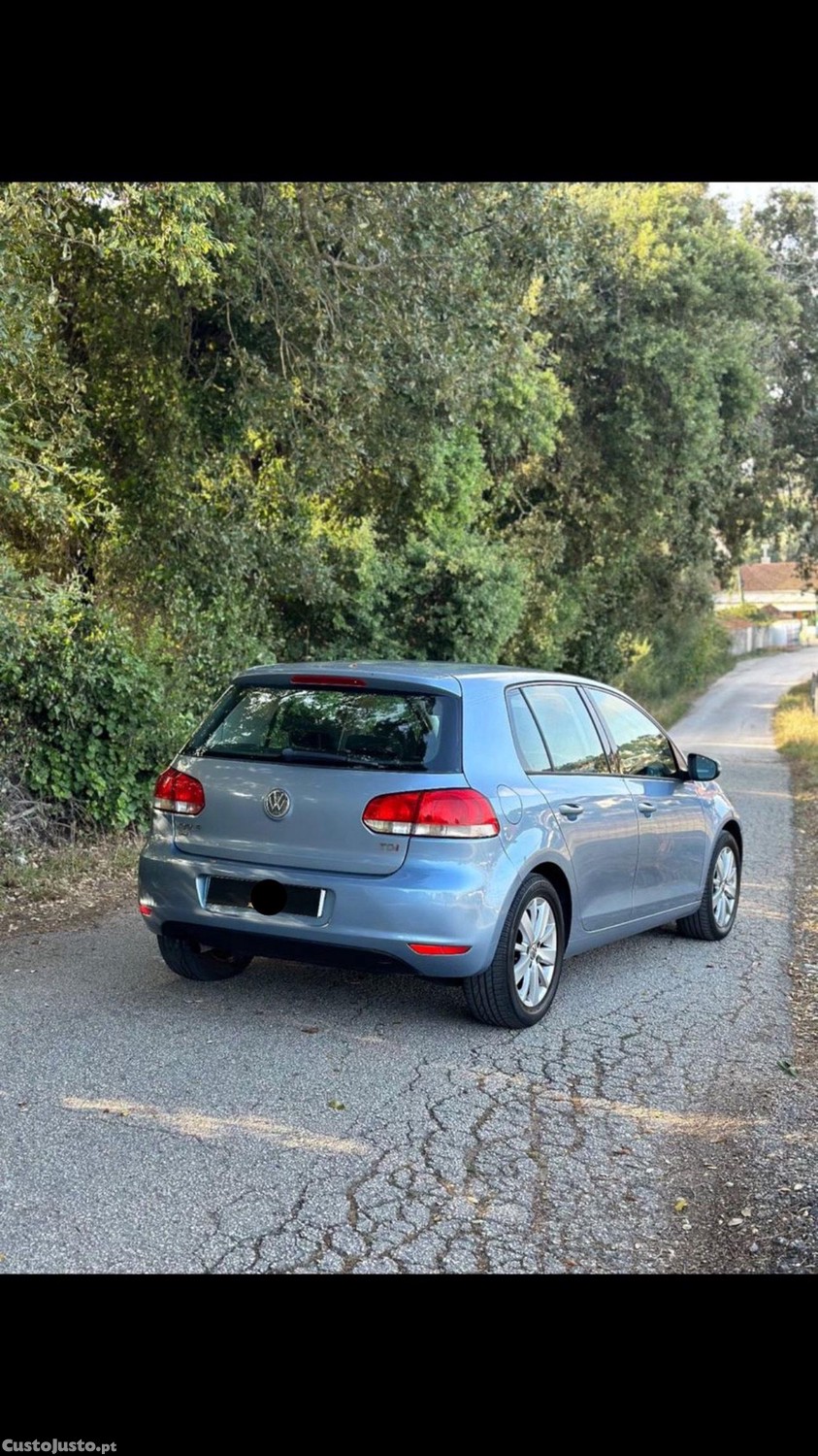 Volkswagen Golf 1.6 tdi — fotografia 5