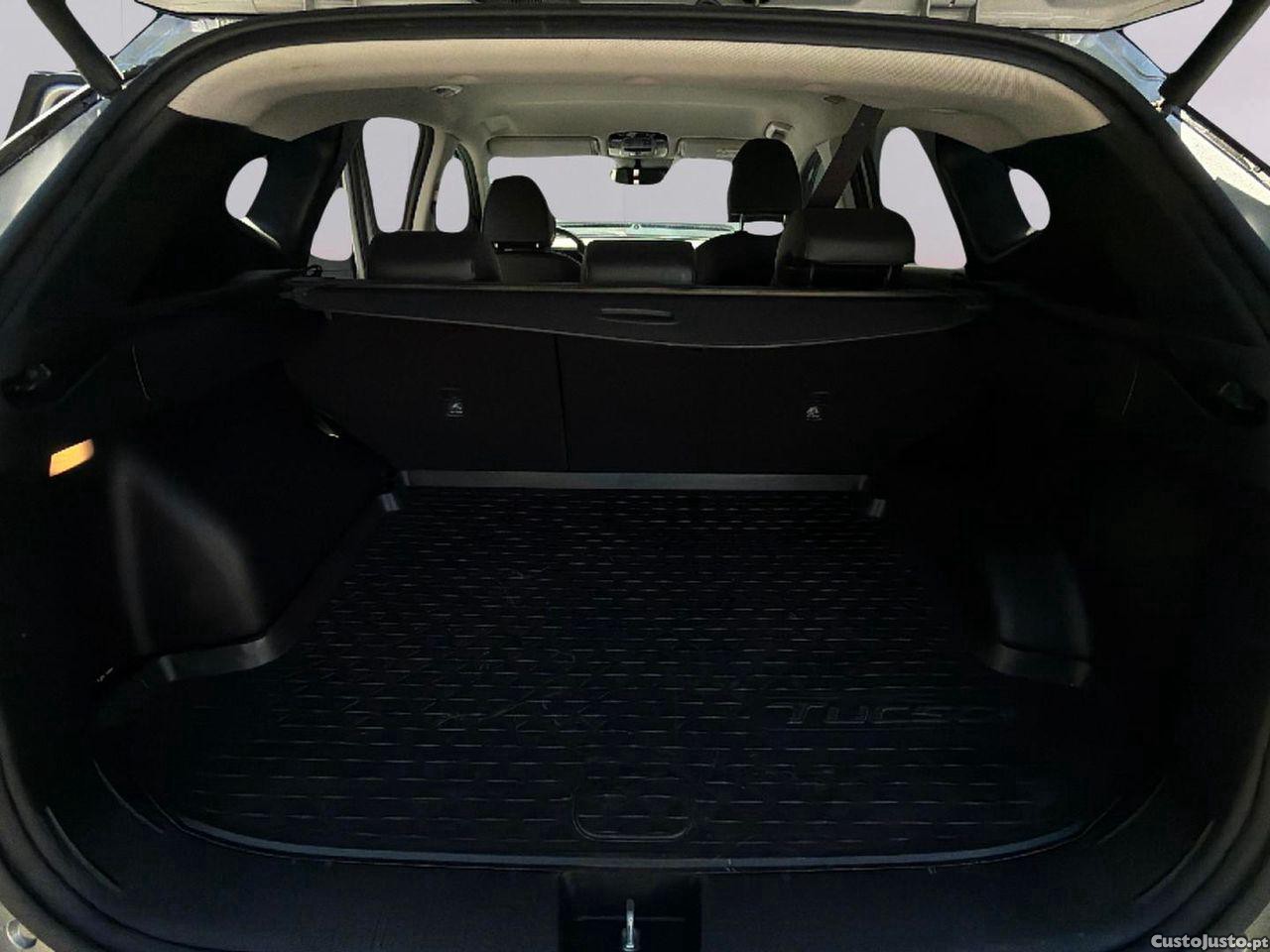 Hyundai Tucson 1.6 CRDi Vanguard — fotografia 3