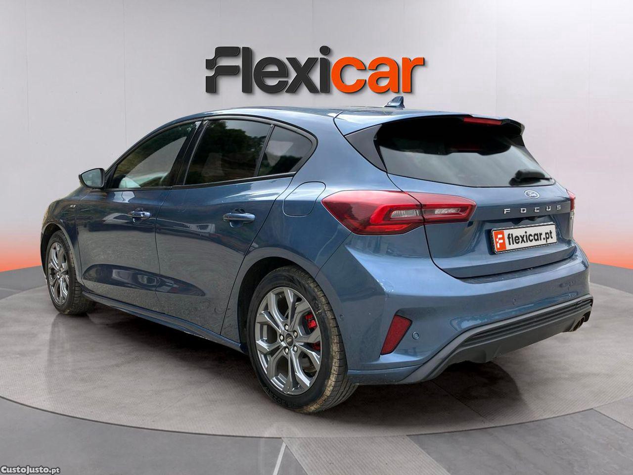 Ford Focus 1.0 EcoBoost MHEV ST-Line — fotografia 15