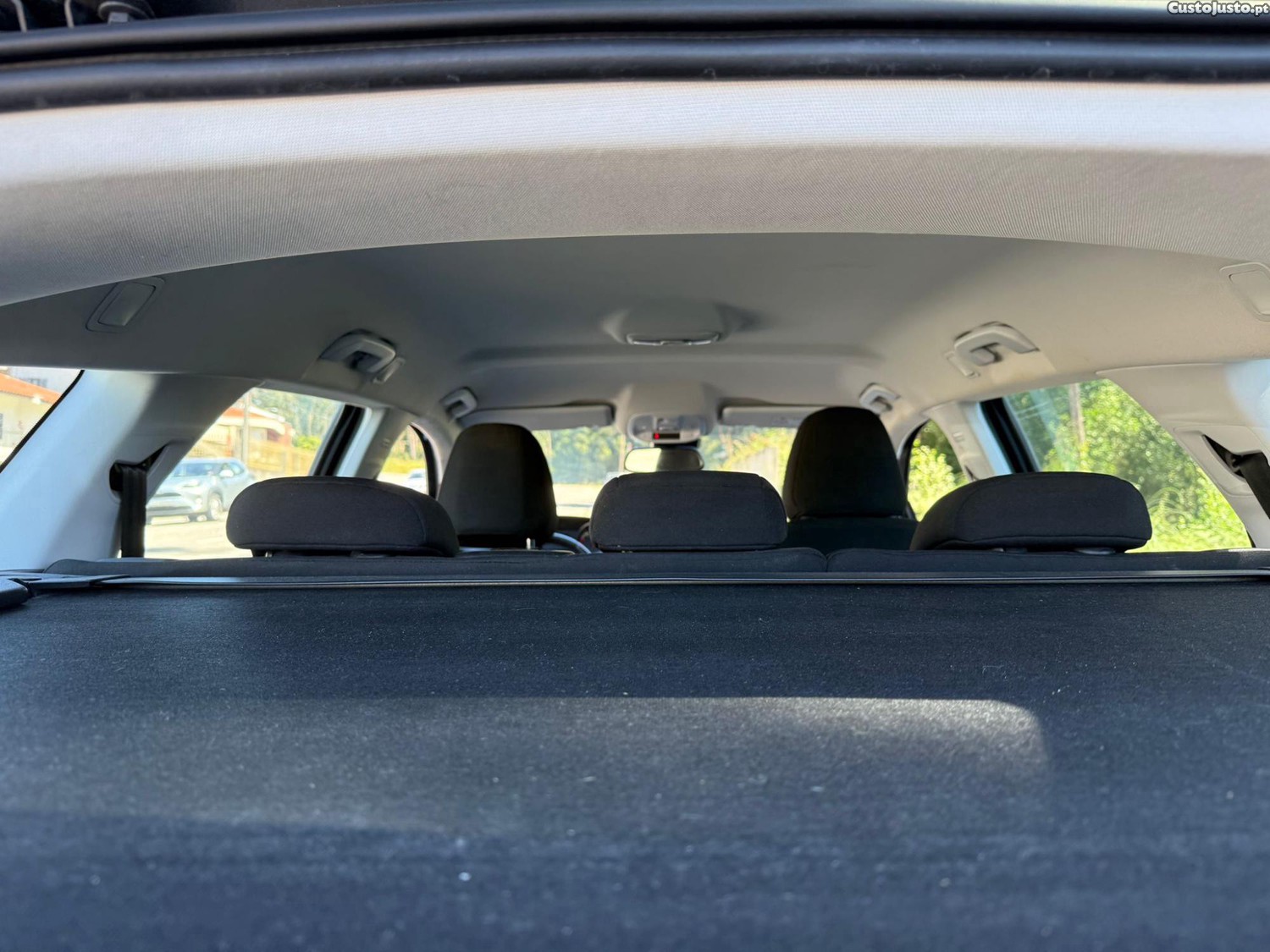 Peugeot 308 Sw — fotografia 4