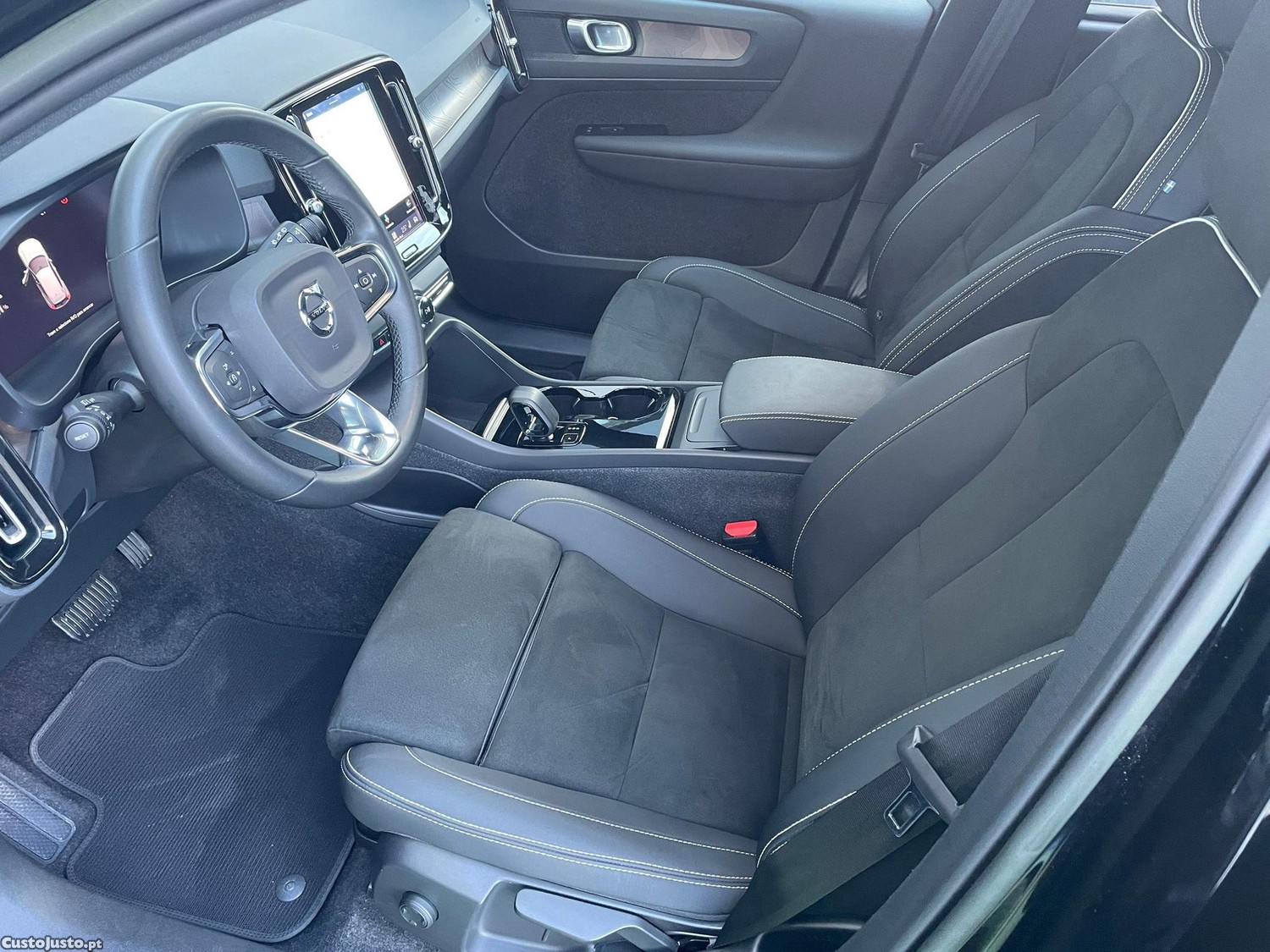 Volvo XC 40 Recharge Plus — fotografia 12