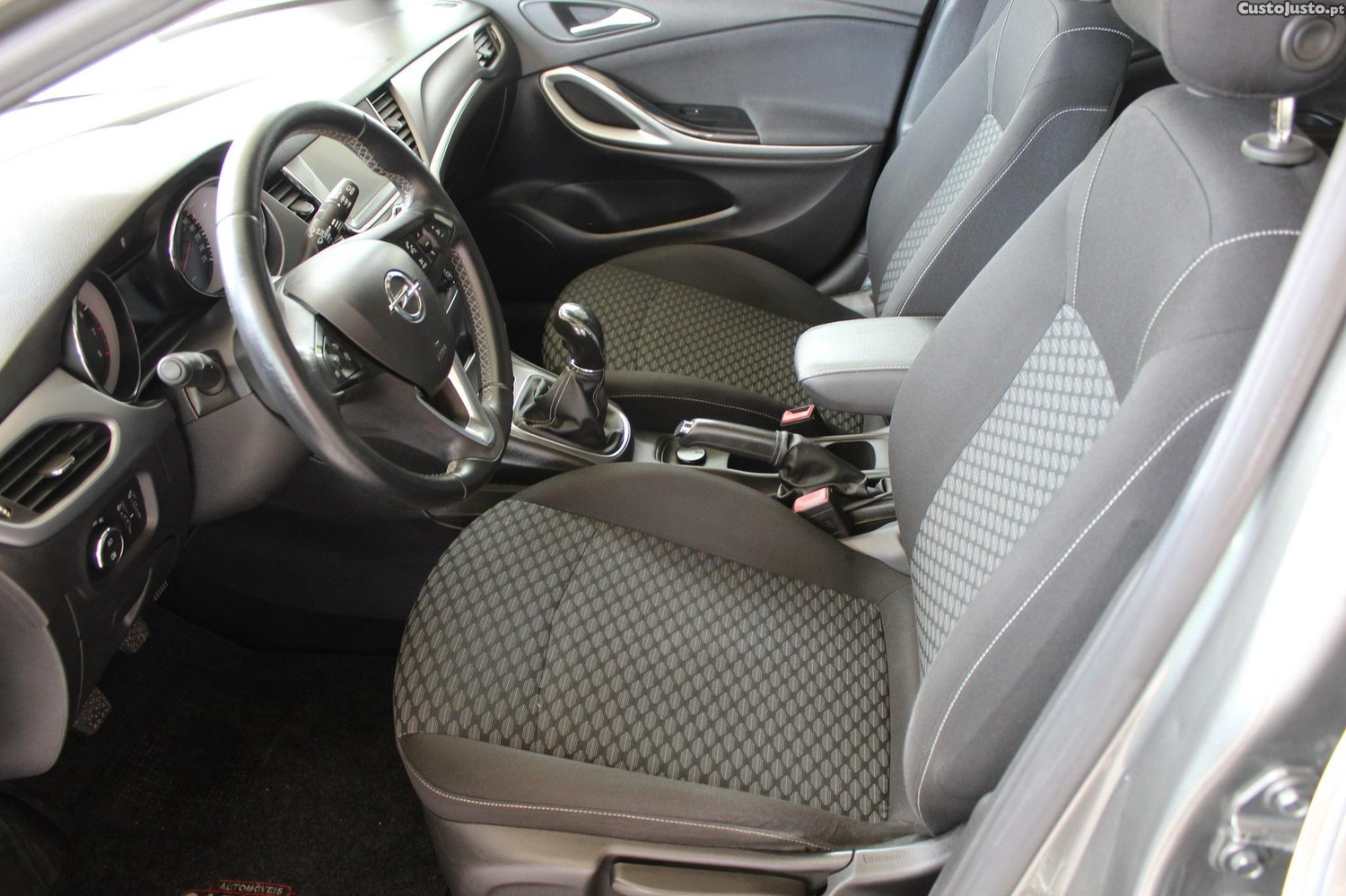 Opel Astra Sports Tourer 1.0 Business Edition S/S — fotografia 17