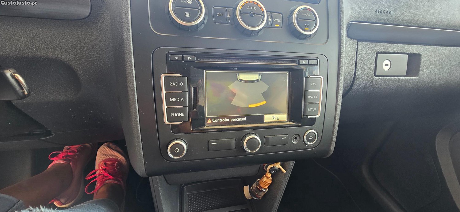 Volkswagen Touran Sport — fotografia 6