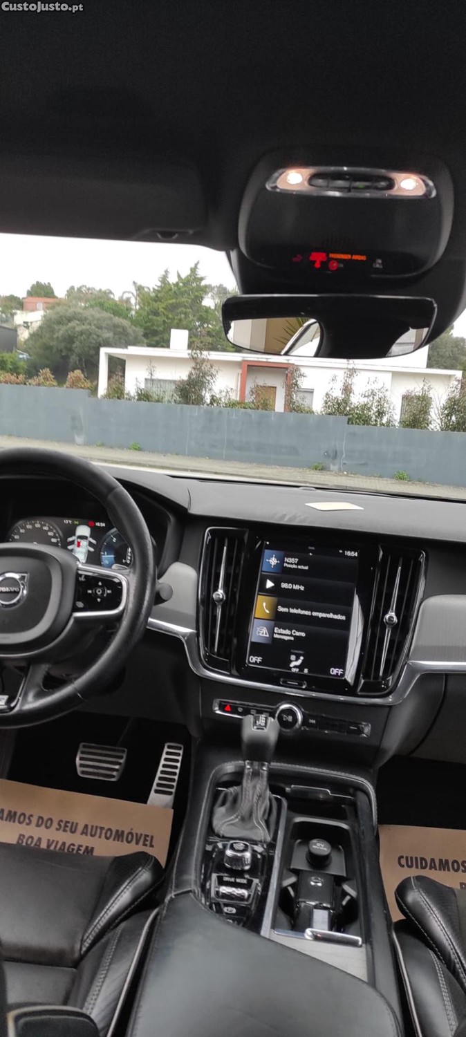 Volvo S90 2.0 D4 R-DESIGN — fotografia 3