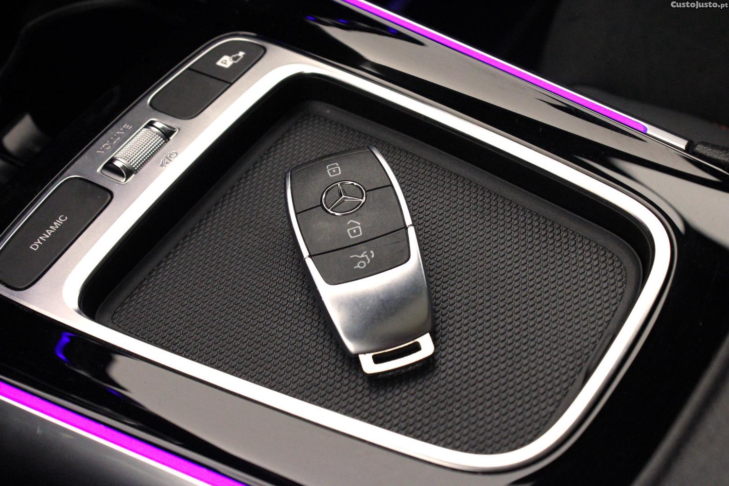 Mercedes-Benz EQA AMG NIGHT EDITION — fotografia 17
