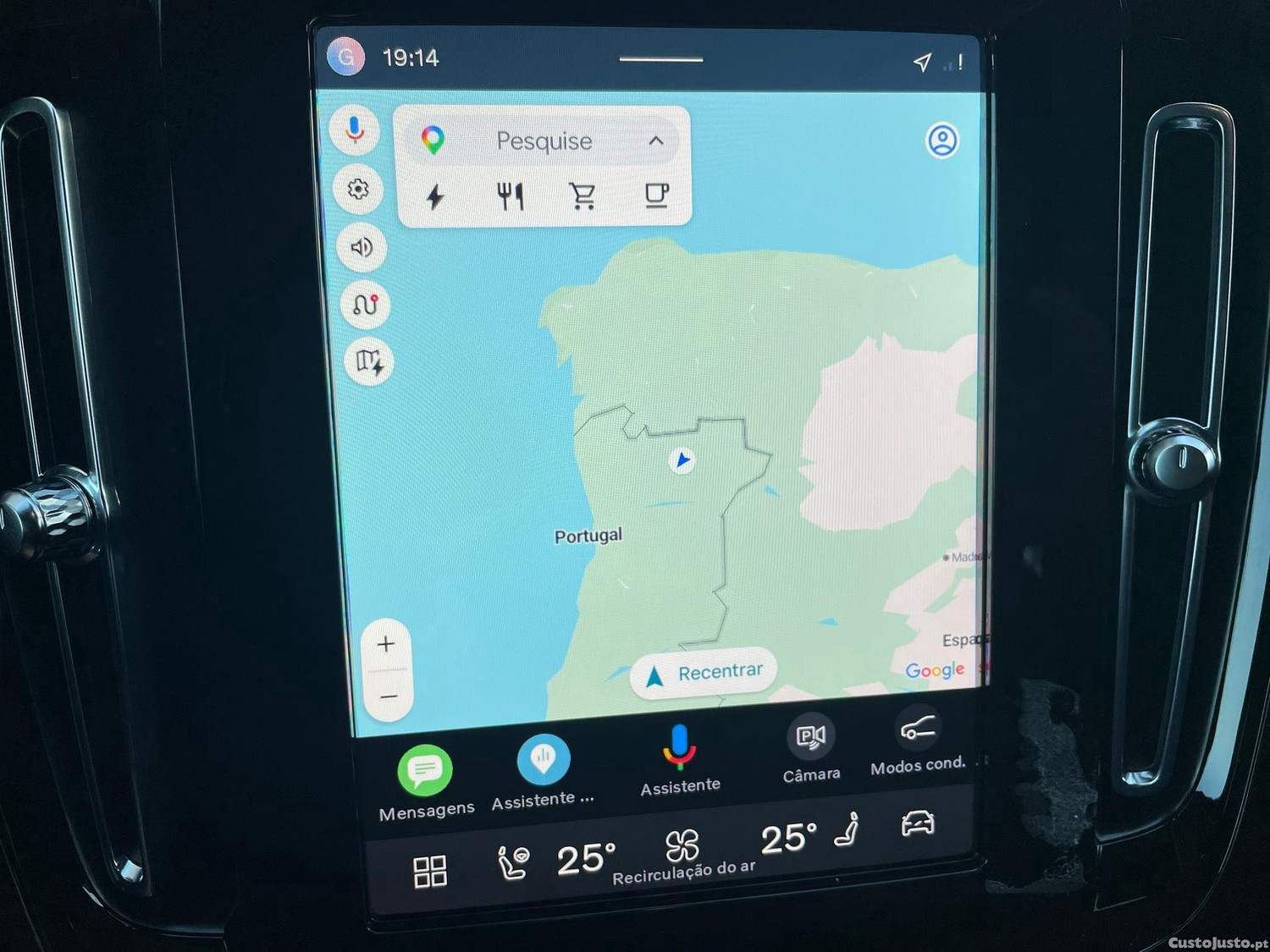 Volvo XC 40 Recharge Plus — fotografia 9