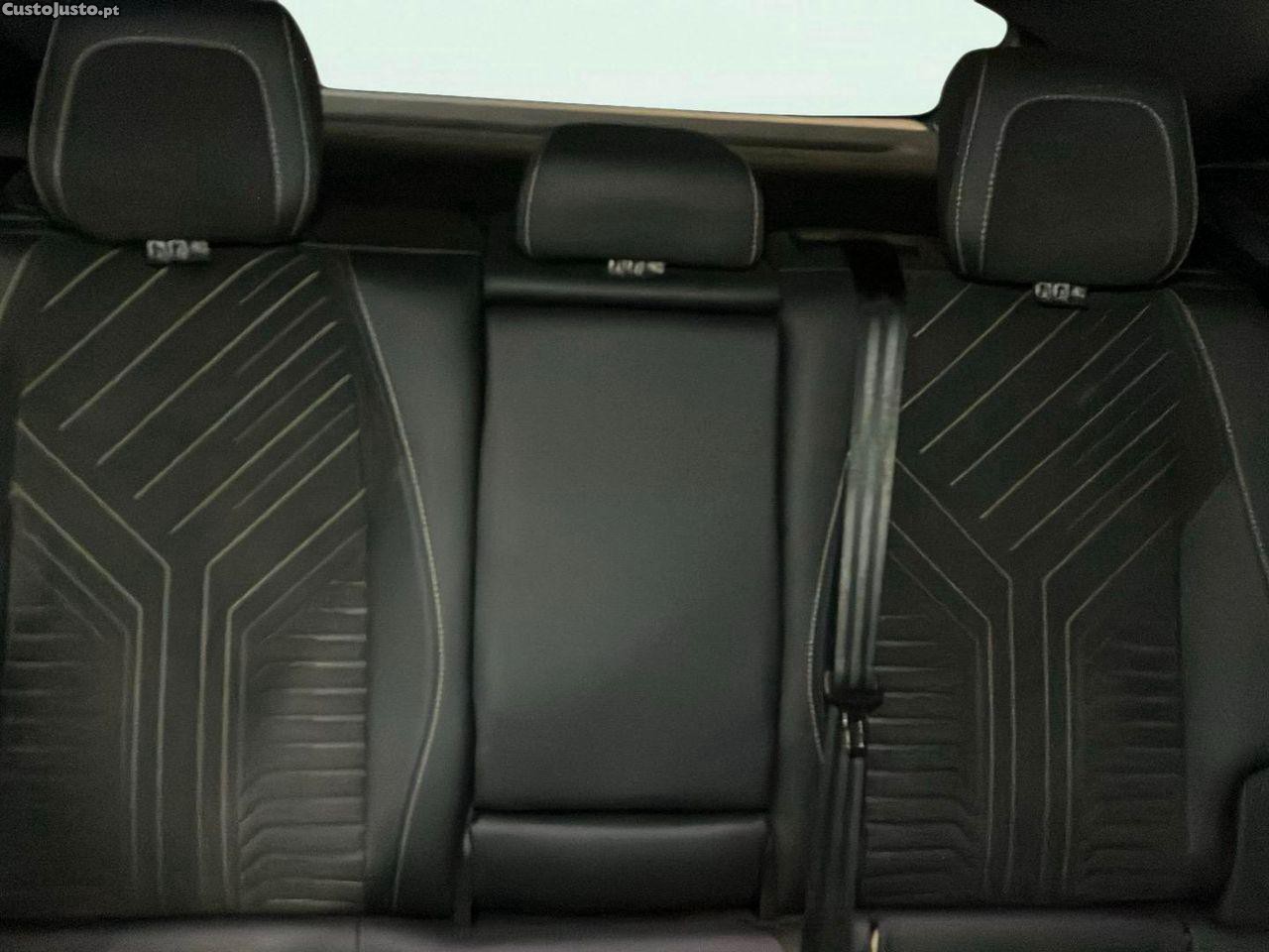 Peugeot 3008 Hybrid 145 e-DSC6 GT — fotografia 6