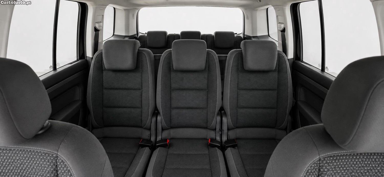 Volkswagen Touran Sport — fotografia 4