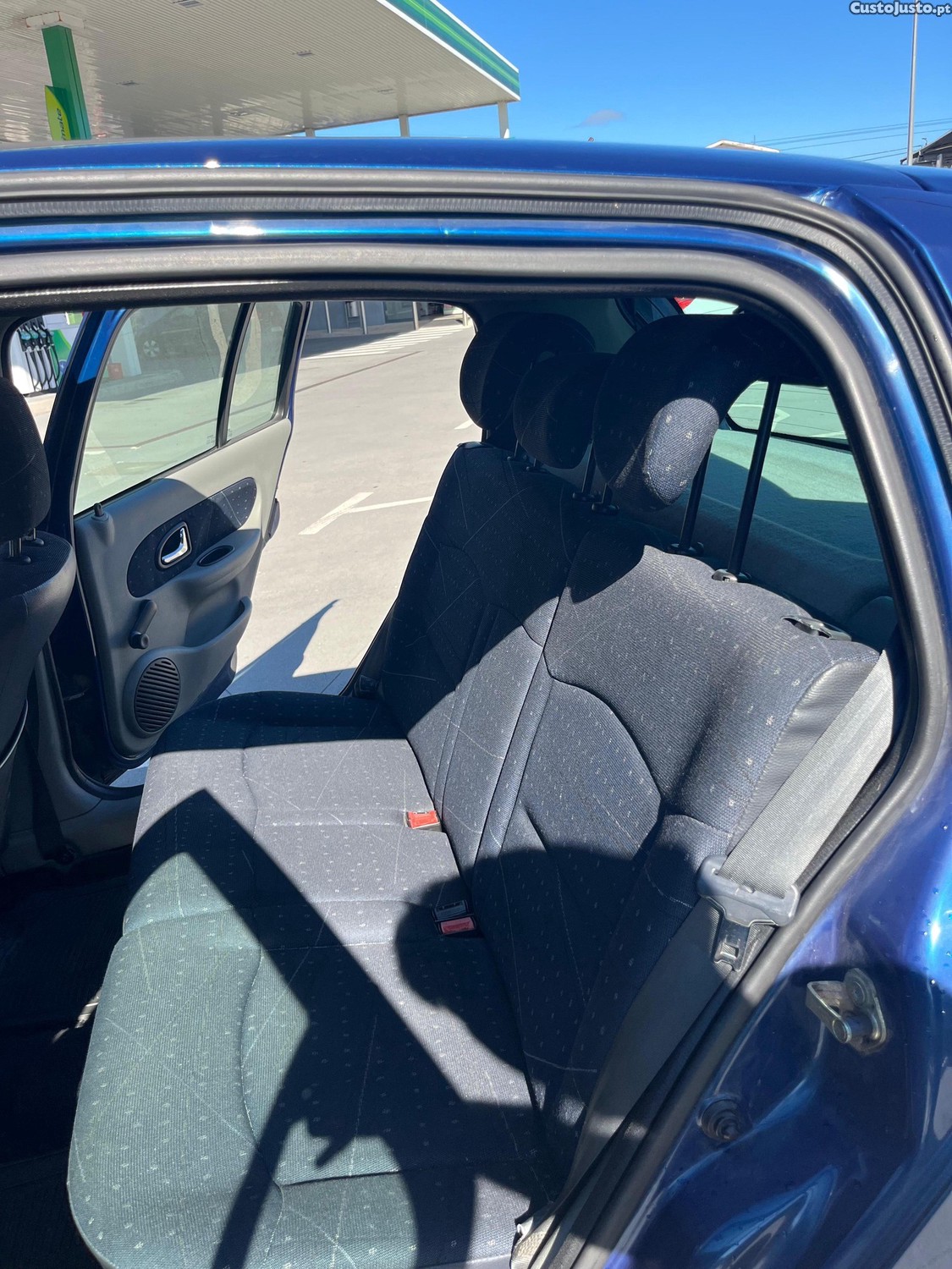 Renault Clio 1.28V — fotografia 10
