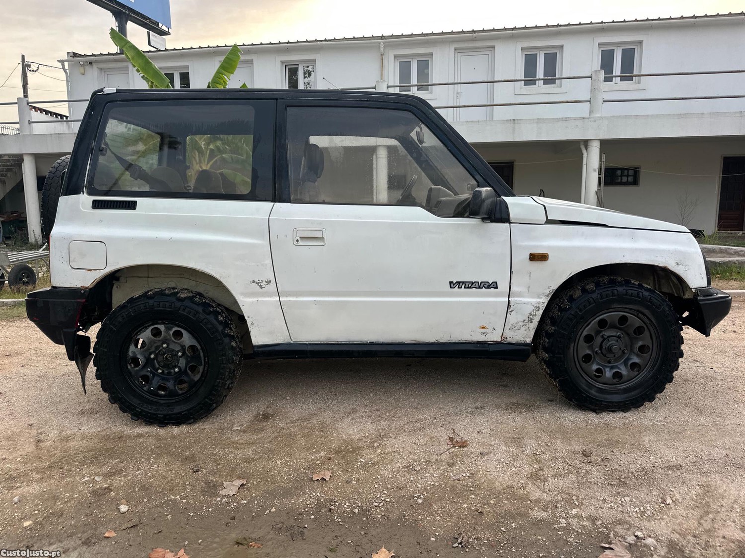 Suzuki Vitara 1.6I — fotografia 9