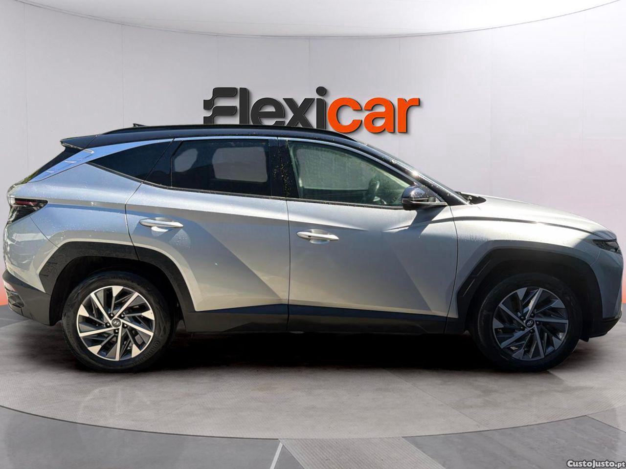 Hyundai Tucson 1.6 CRDi Vanguard — fotografia 18