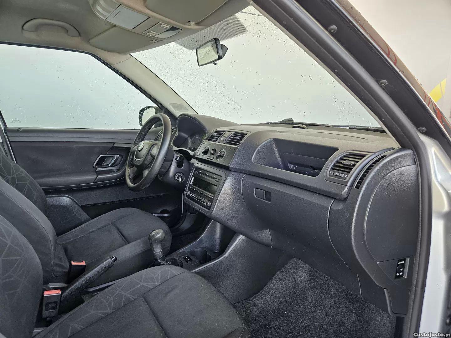 Skoda Fabia 1.2 tdi family — fotografia 3