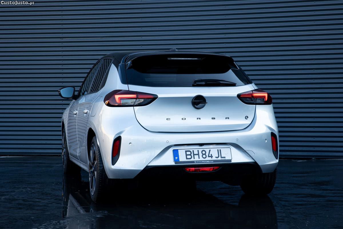 Opel Corsa e e-GS — fotografia 13