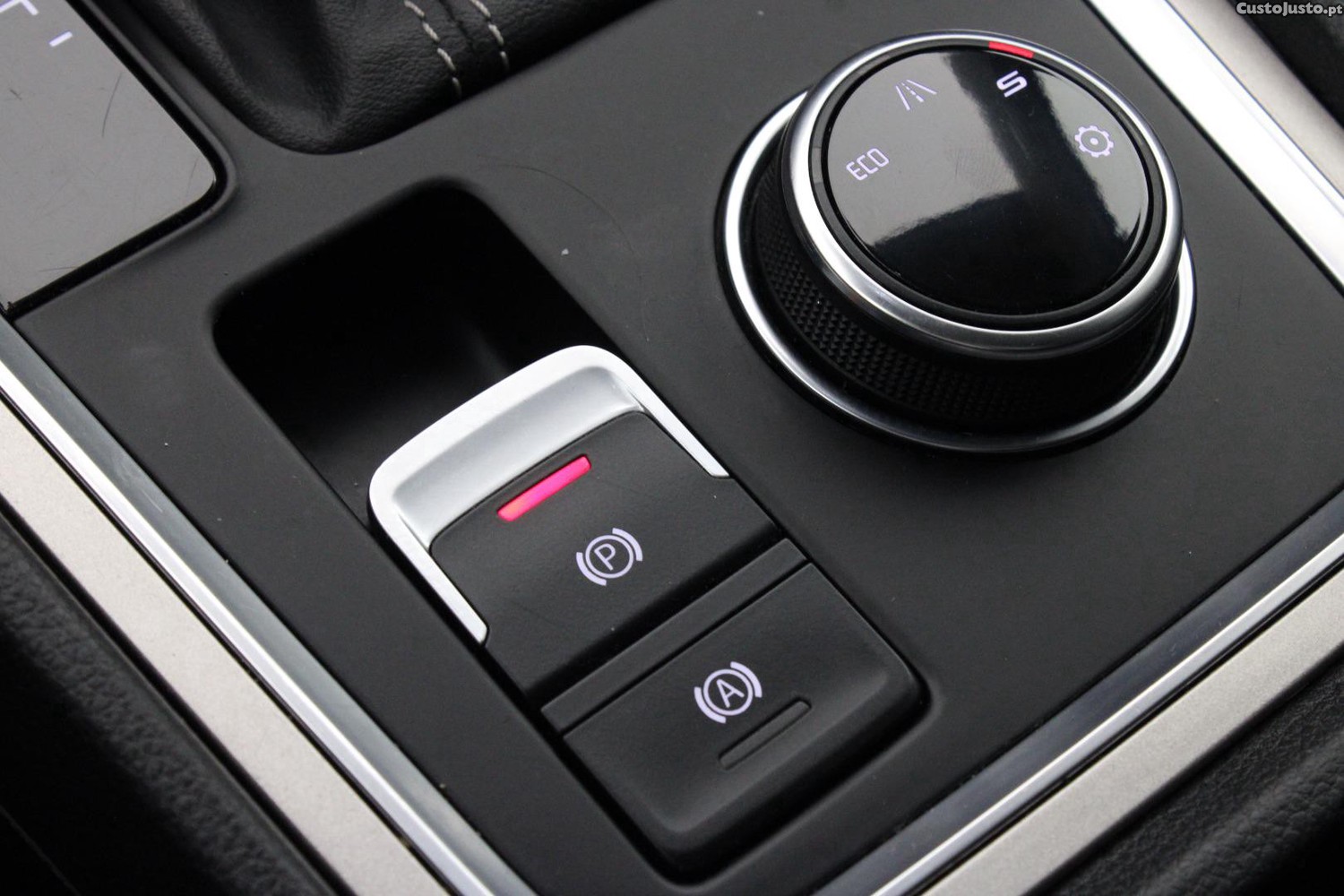 SEAT Ateca 1.5 TSI XPERIENCE DSG (AUTO) — fotografia 19