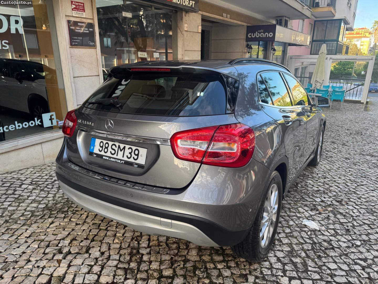 Mercedes-Benz GLA 180 d — fotografia 6