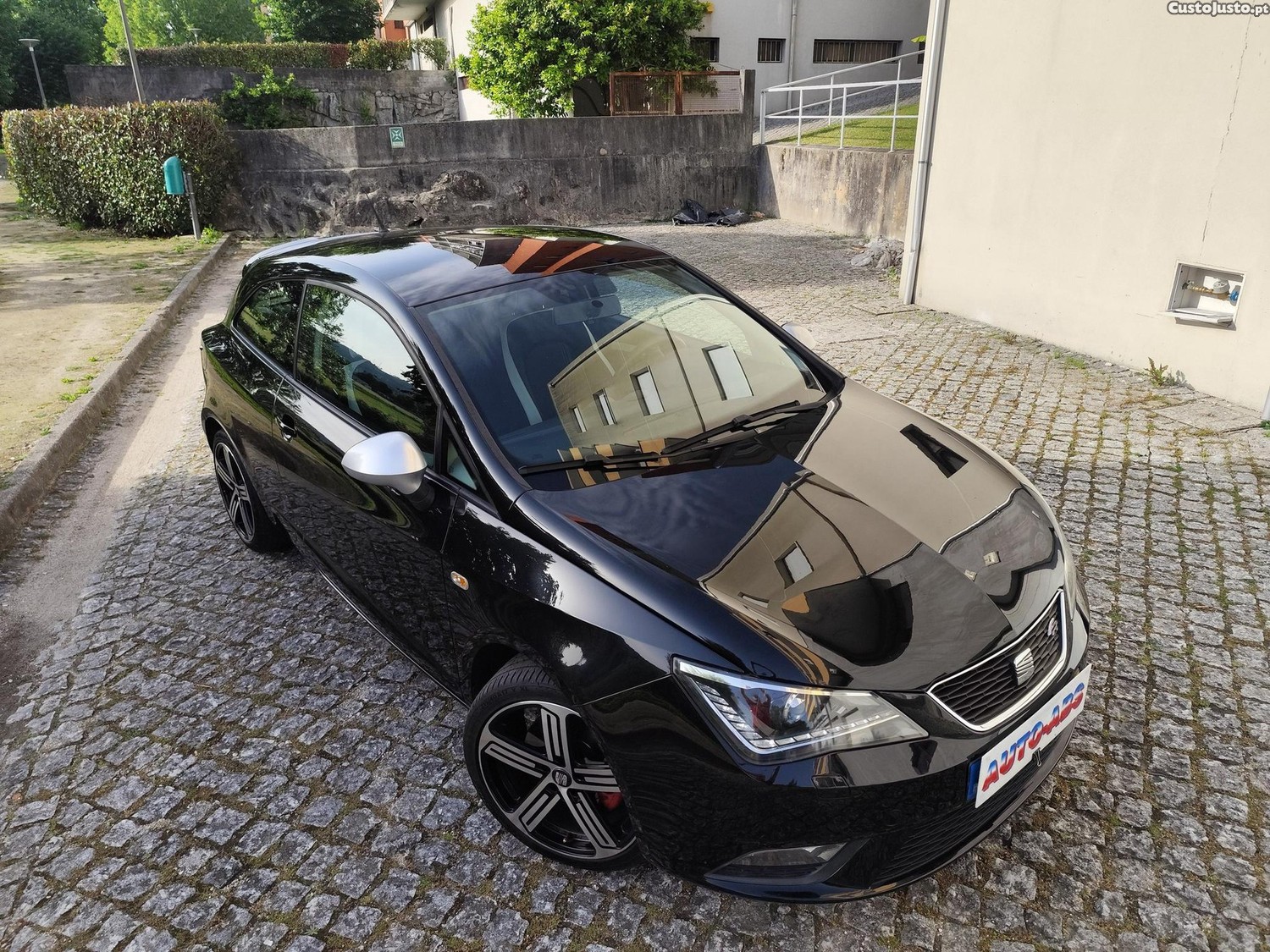 SEAT Ibiza 1.6 TDI FR — fotografia 2