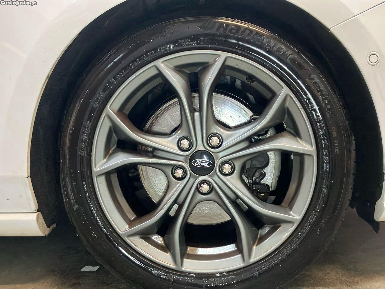 Ford Focus SW 1.0 EcoBoost ST-Line Aut. — fotografia 3