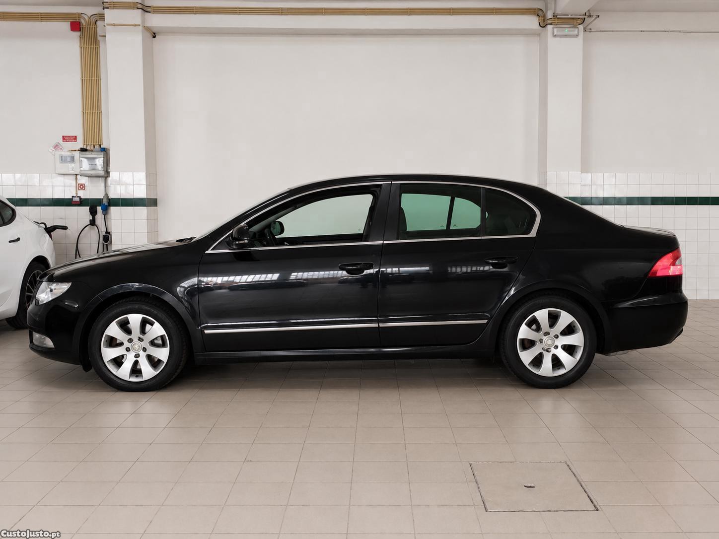 Skoda Superb 1.9 TDI Ambition — photo 3