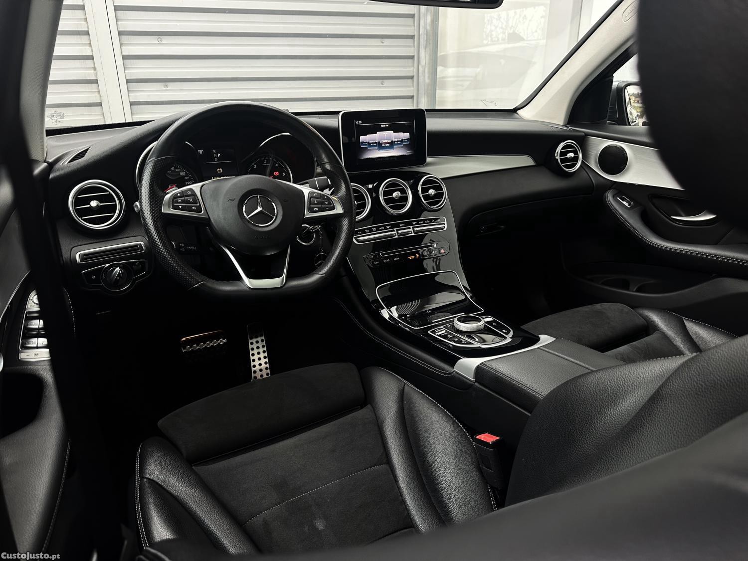 Mercedes-Benz GLC 250 d AMG Line 4-Matic — fotografia 14