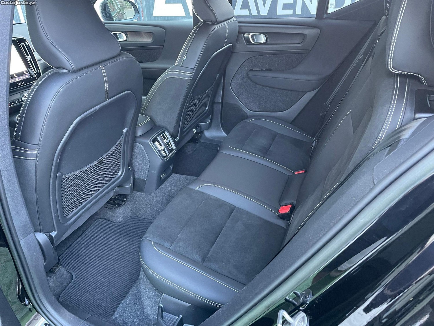 Volvo XC 40 Recharge Plus — fotografia 13