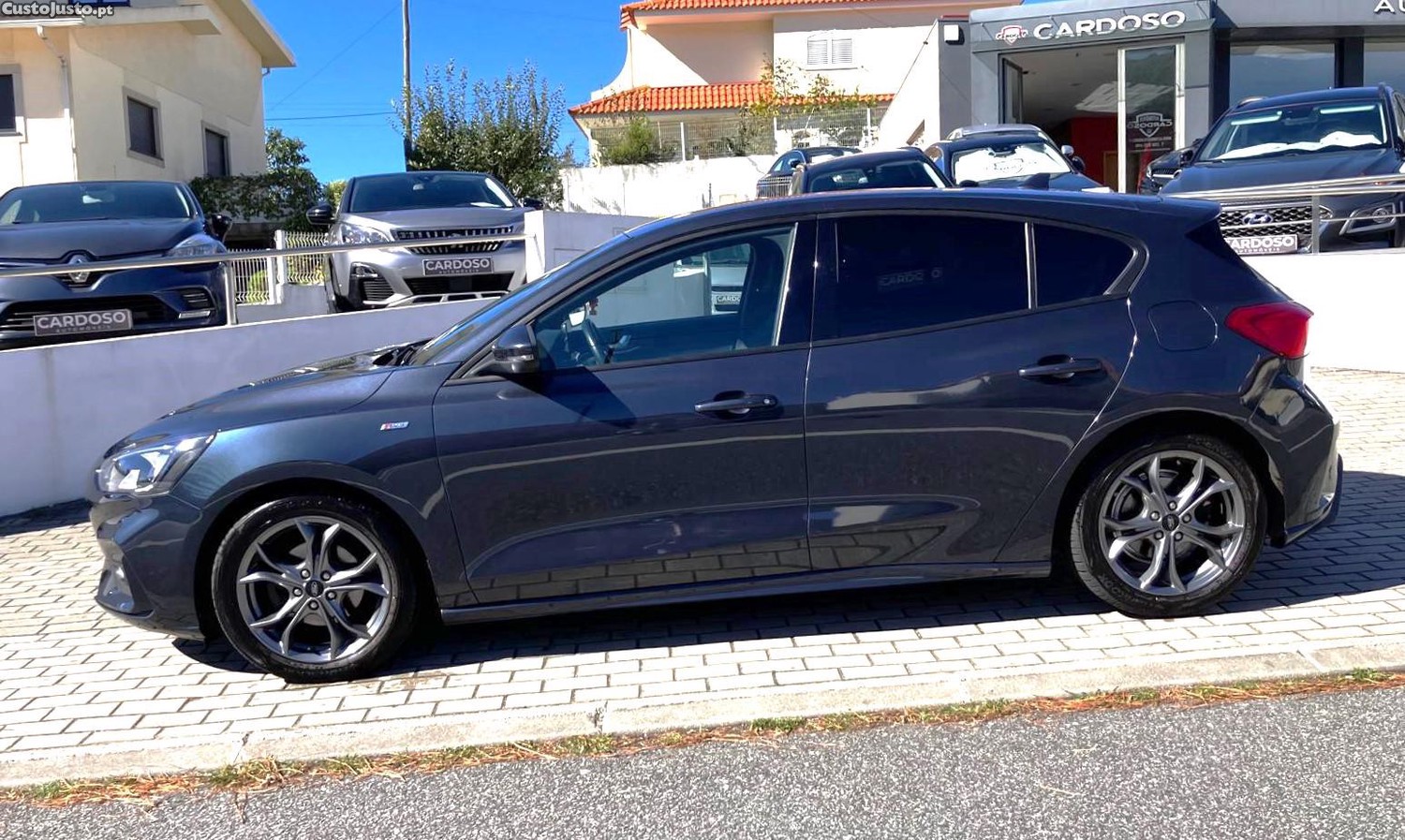 Ford Focus 1.0 Ecoboost Hybrid ST-LINE — fotografia 7