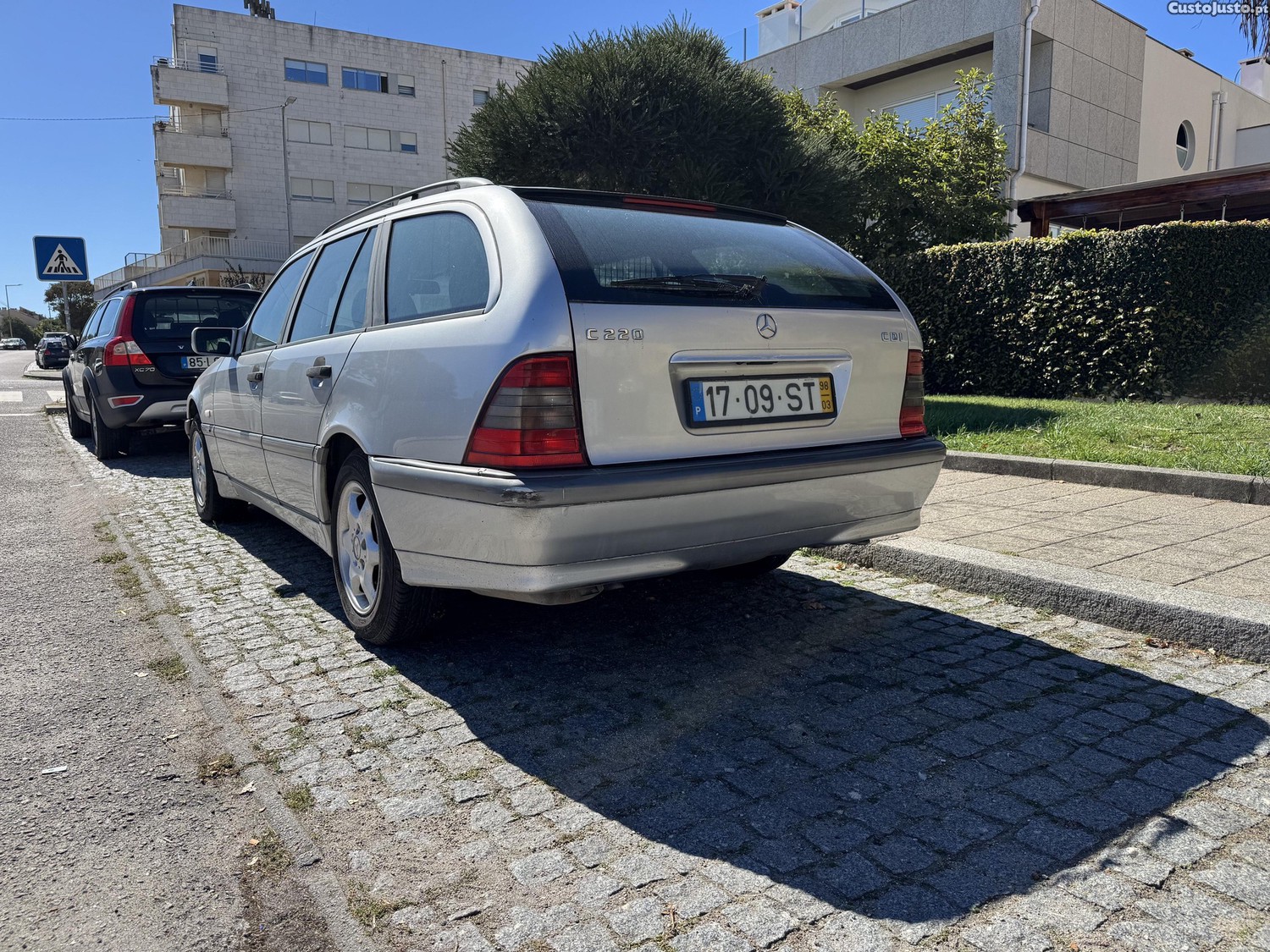 Mercedes-Benz C 220 CDI Classic — photo 4