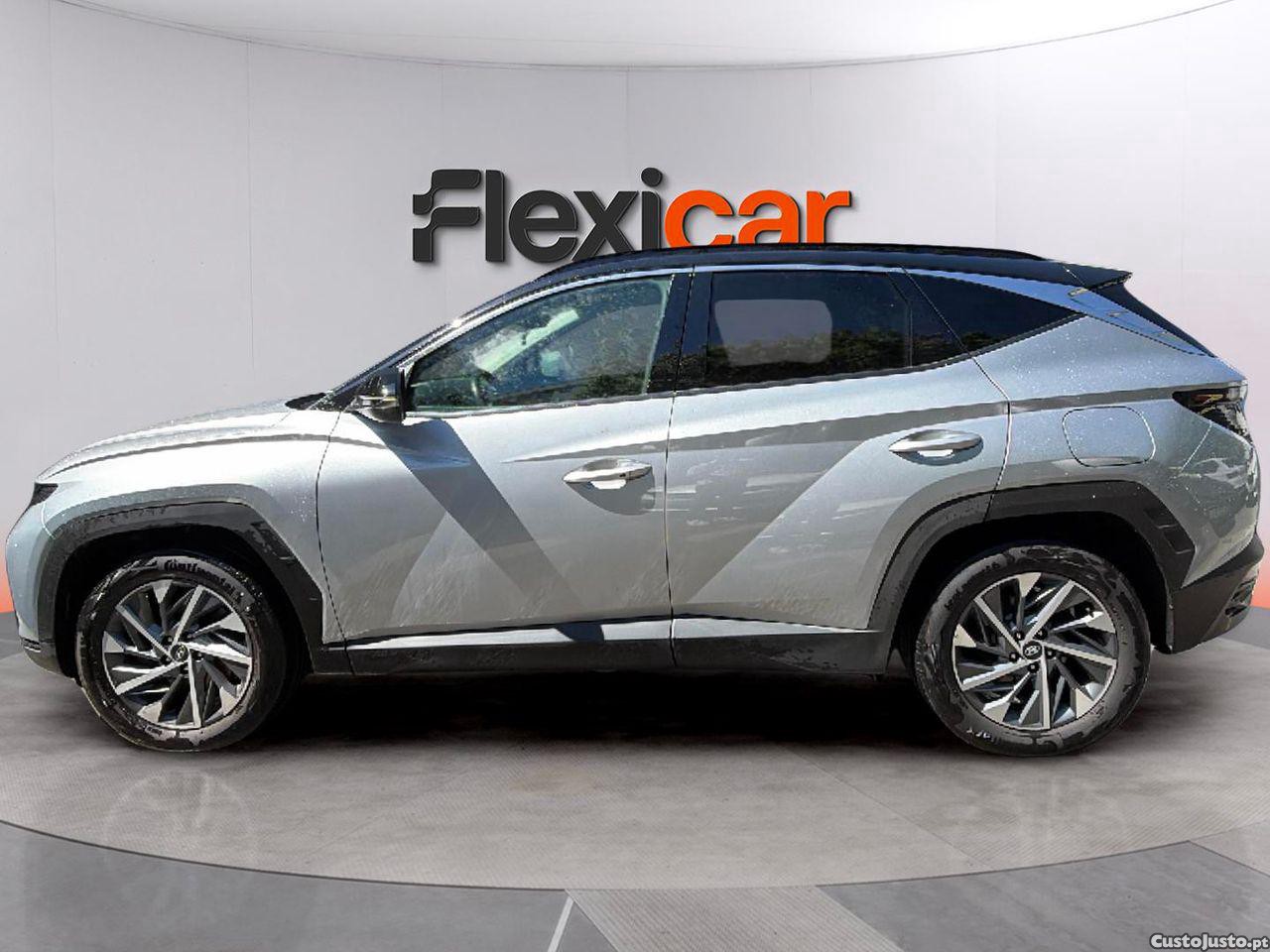 Hyundai Tucson 1.6 CRDi Vanguard — fotografia 17