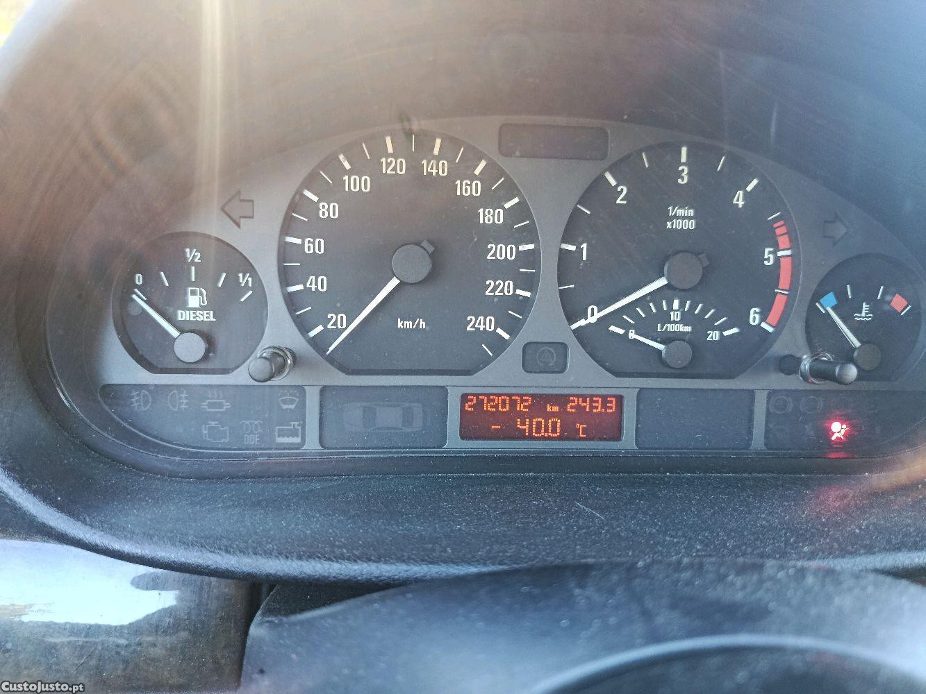 BMW 320 e46 — fotografia 8