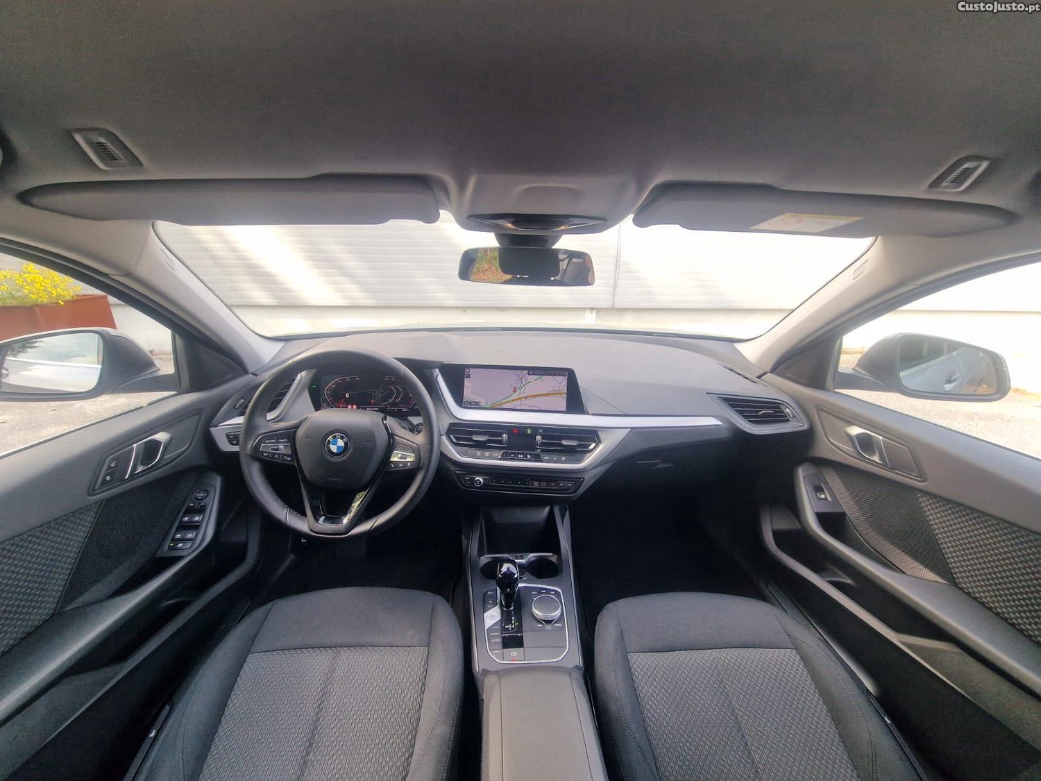 BMW 116 Corporate Edition Auto — fotografia 6
