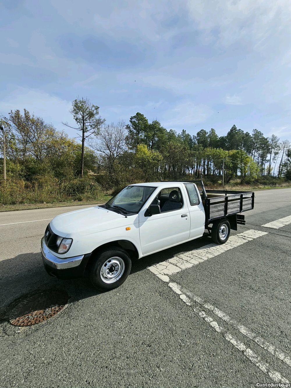 Nissan Navara D22  2.5 di