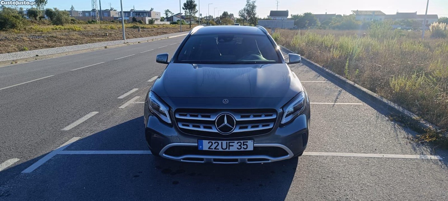 Mercedes-Benz GLA 180 180 D — fotografia 6