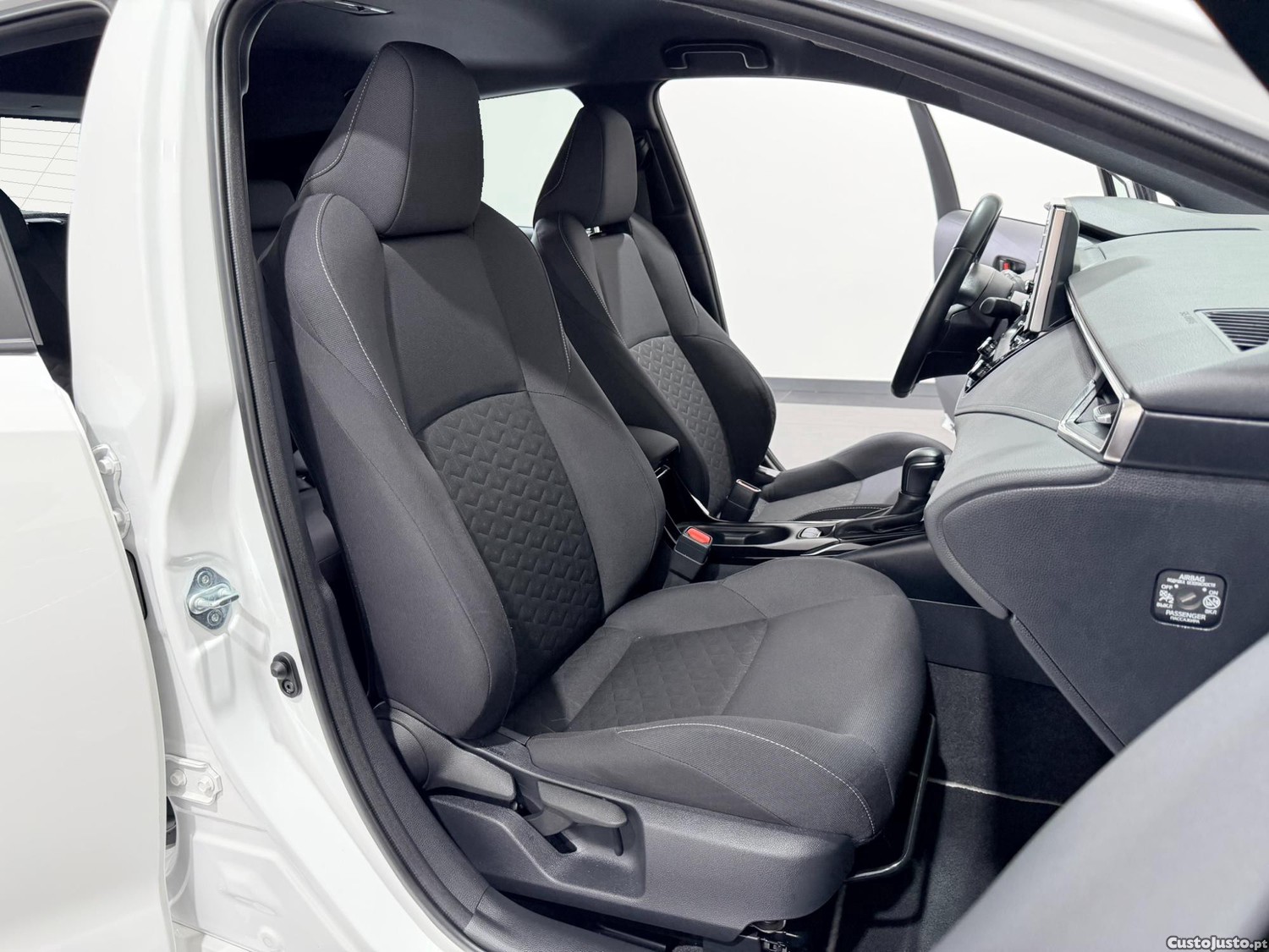Toyota Corolla 1.8 HYBRID COMFORT AUTO 122 CV - NACIONAL - — fotografia 8