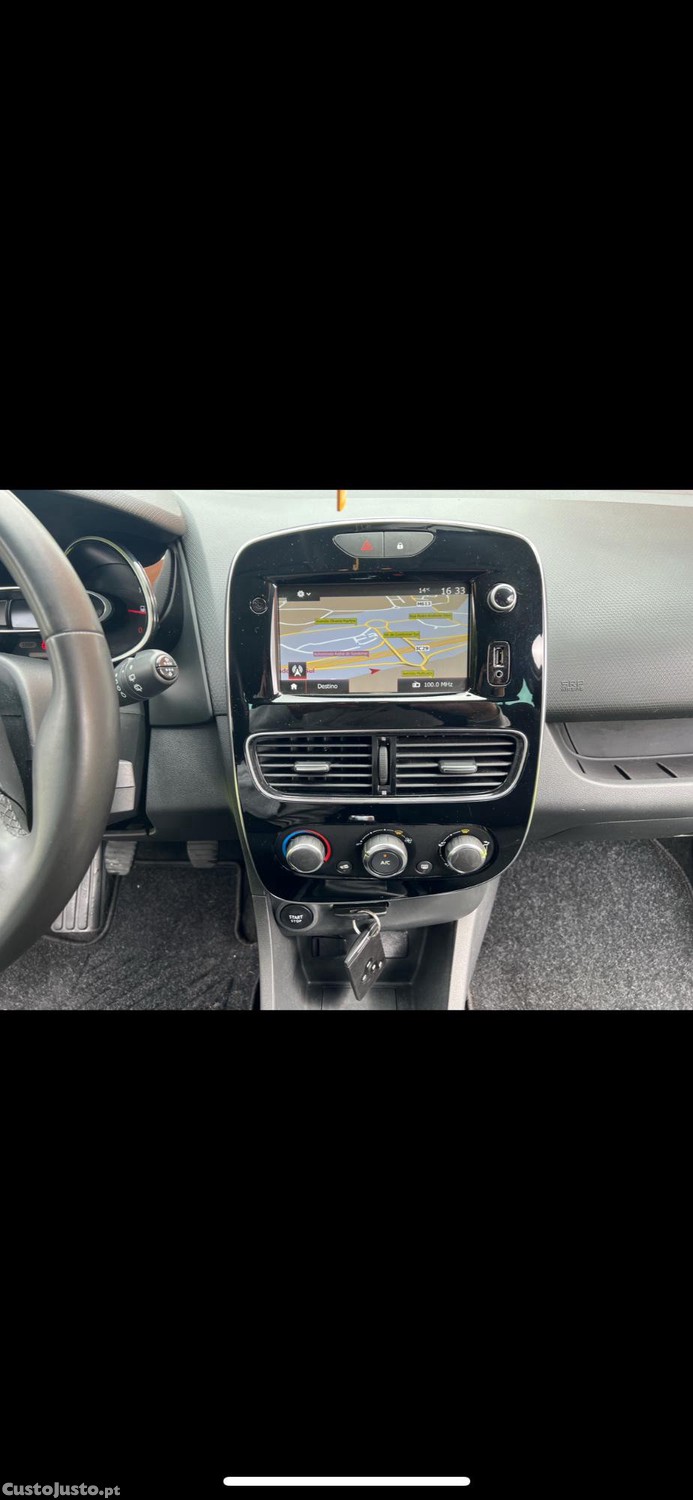 Renault Clio LIMITED EDITION 2019 — fotografia 7