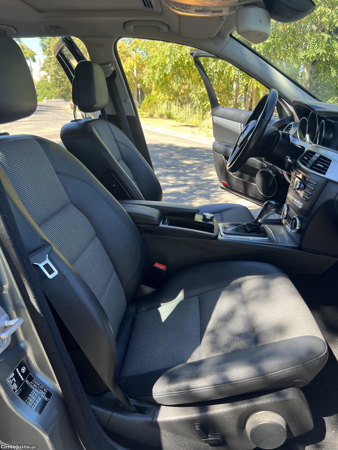 Mercedes-Benz C 250 CDi Avantgarde 7G Tronickms Reais — fotografia 6
