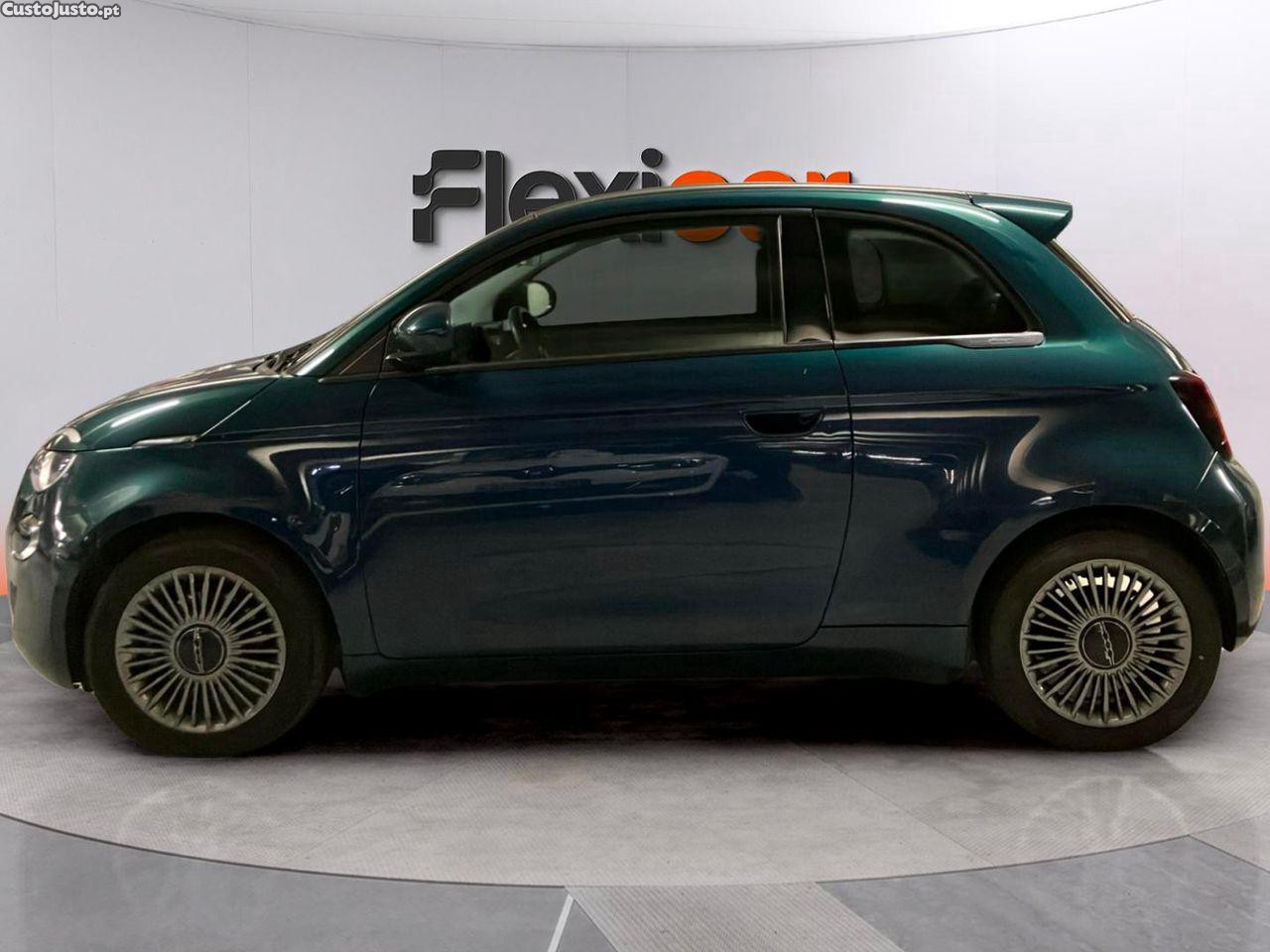 Fiat 500 e Icon Plus 42 KWh — fotografia 19