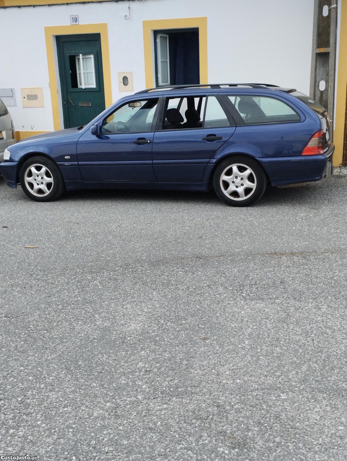 Mercedes-Benz C 200 200cdi — fotografia 3