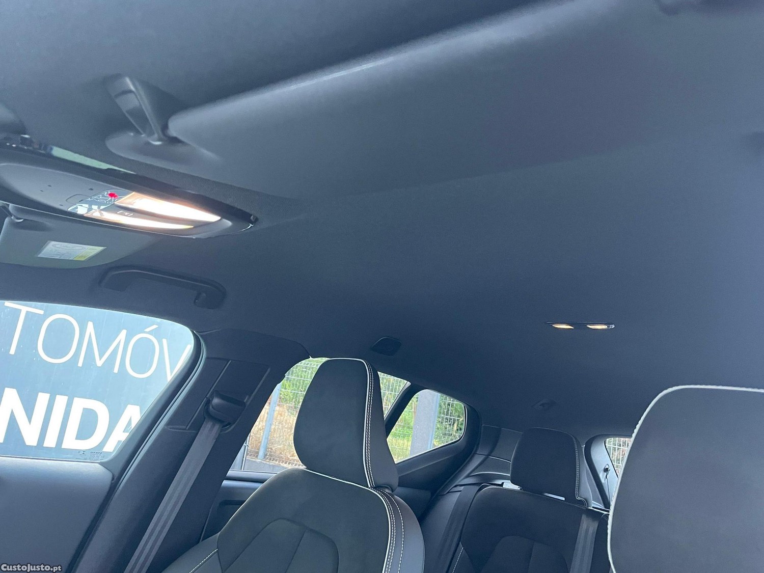Volvo XC 40 Recharge Plus — fotografia 4