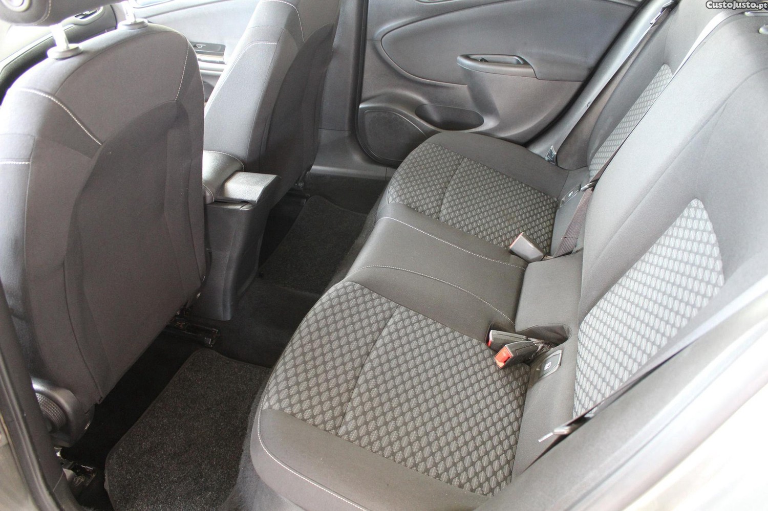Opel Astra Sports Tourer 1.0 Business Edition S/S — fotografia 16