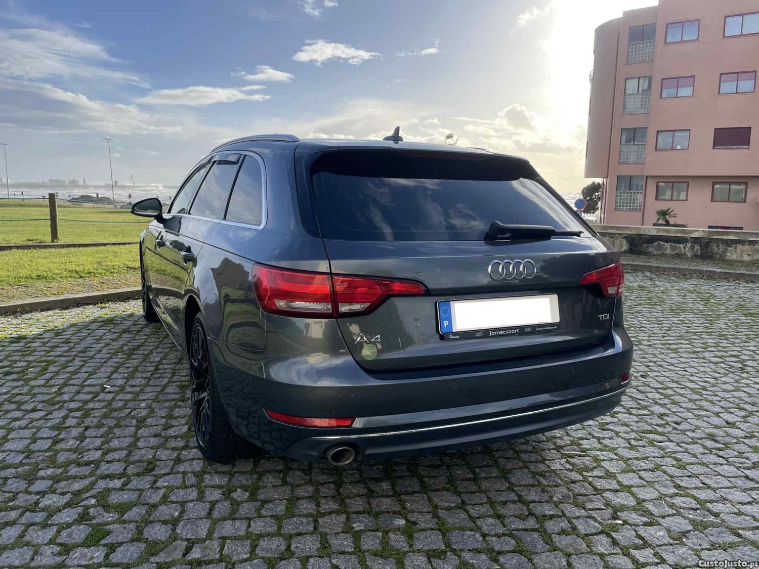 Audi A4 Avant 2.0 TDi S.Line - 17 foto 4