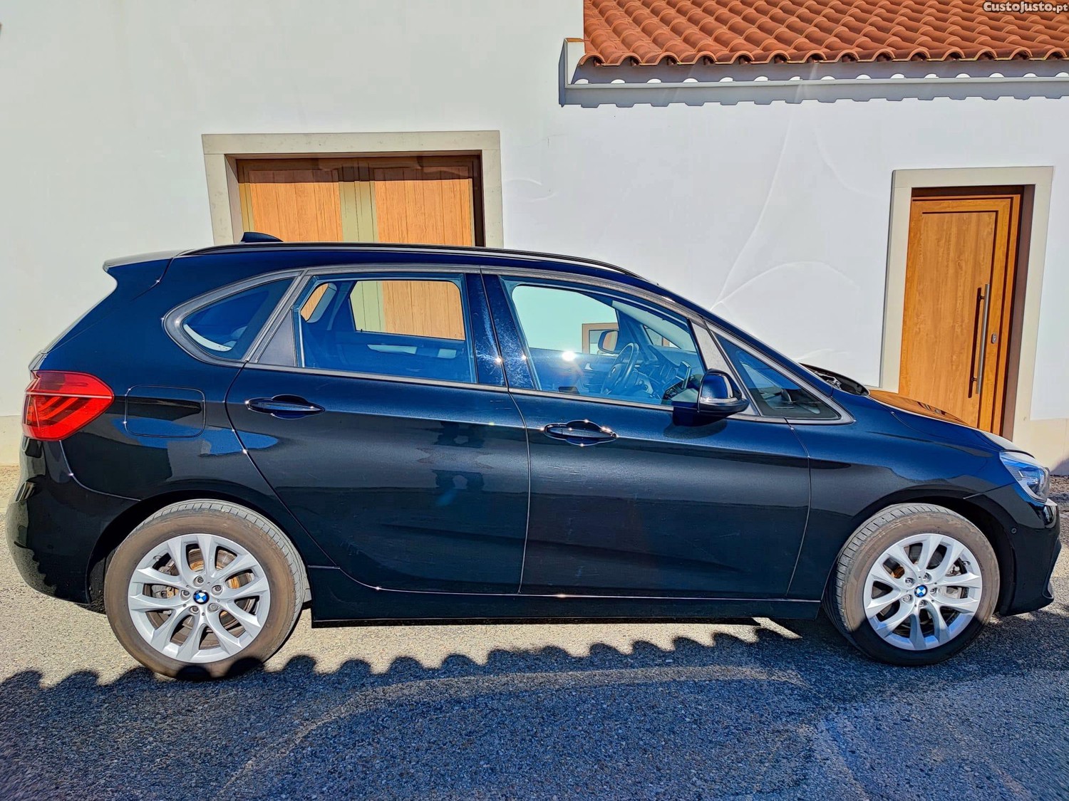 BMW 225 Iperformance — fotografia 6