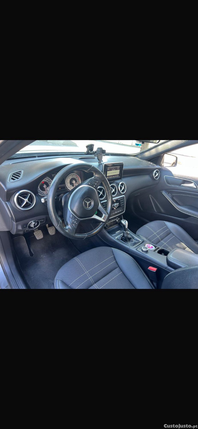 Mercedes-Benz A 180 Urban — fotografia 5