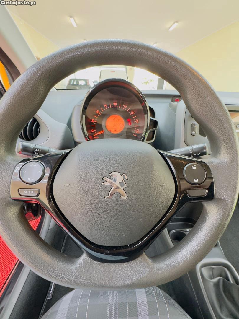 Peugeot 108 1.0 VTi Allure — fotografia 8