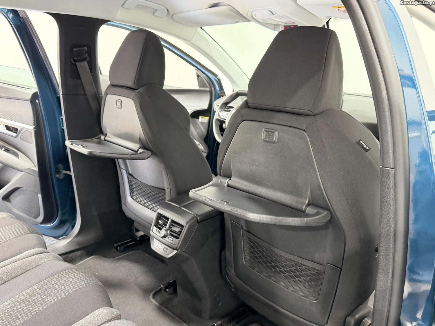 Peugeot 5008 1.5 BLUEHDI ACTIVE PACK EAT8 130 CV - NACIONAL - 7 LUGARES — fotografia 9