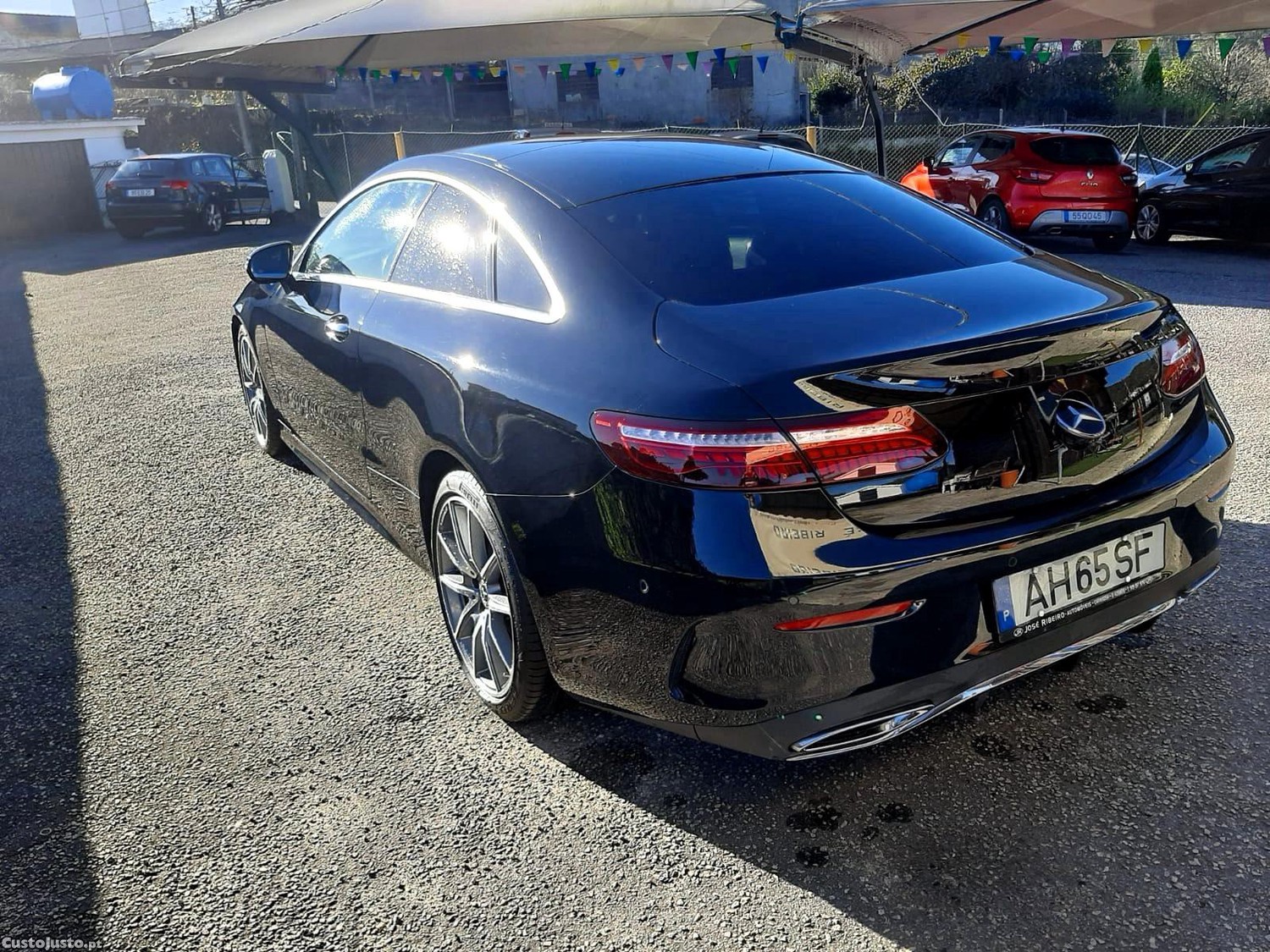 Mercedes-Benz E 220 220 D — fotografia 9