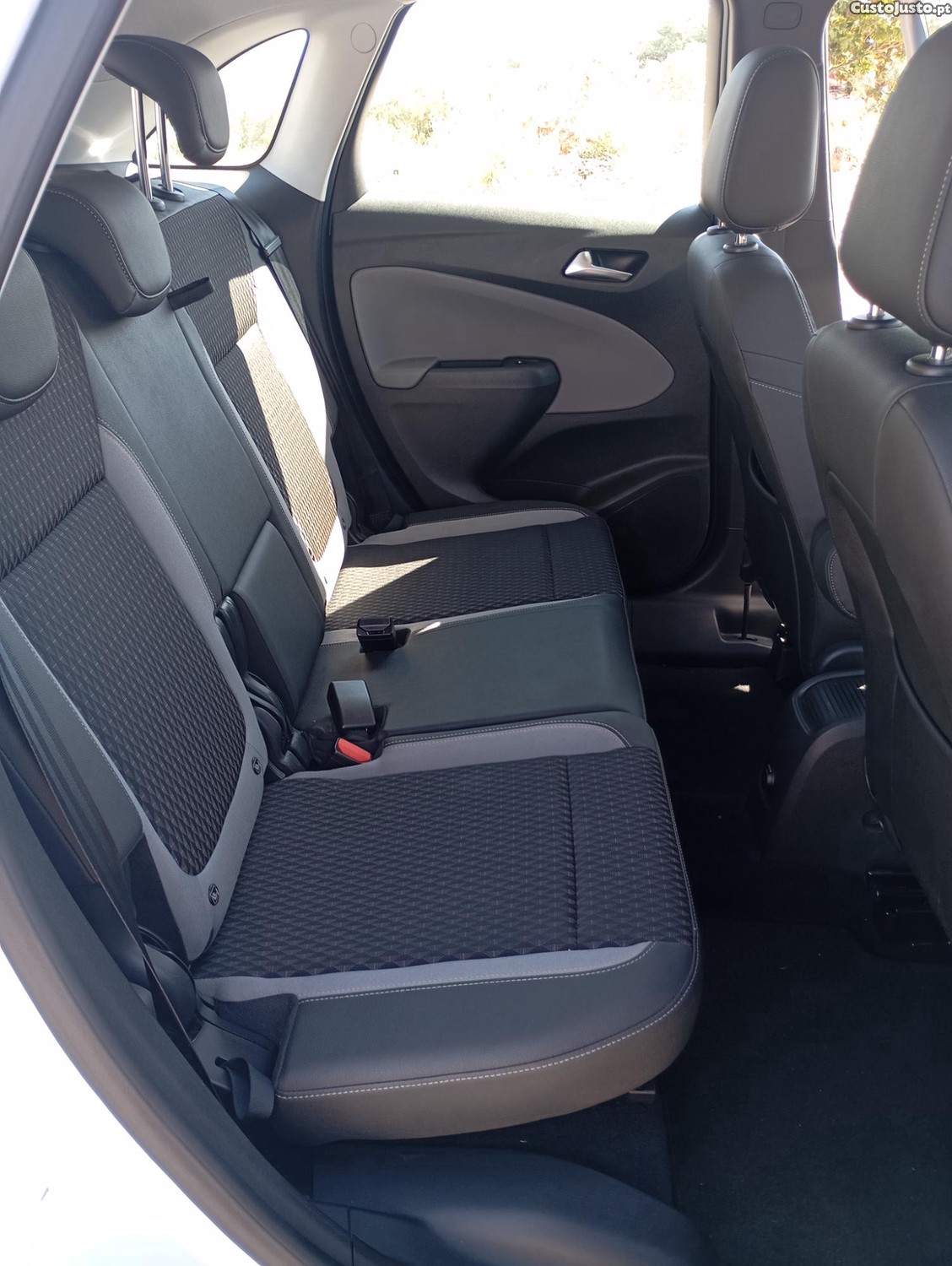 Opel Crossland X 1.2 Turbo — fotografia 4
