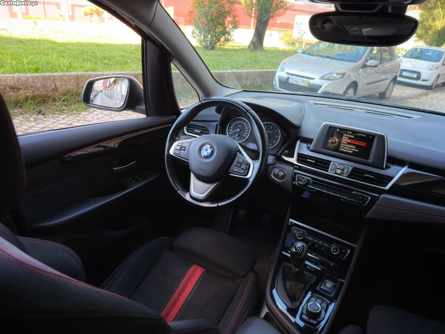 BMW 216 Gran Tourer d Line Sport — fotografia 18
