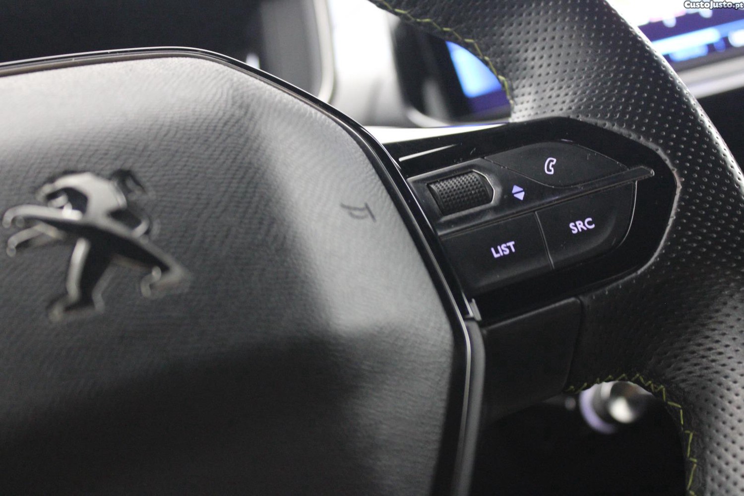 Peugeot 208 1.5 BlueHDI GT — fotografia 28