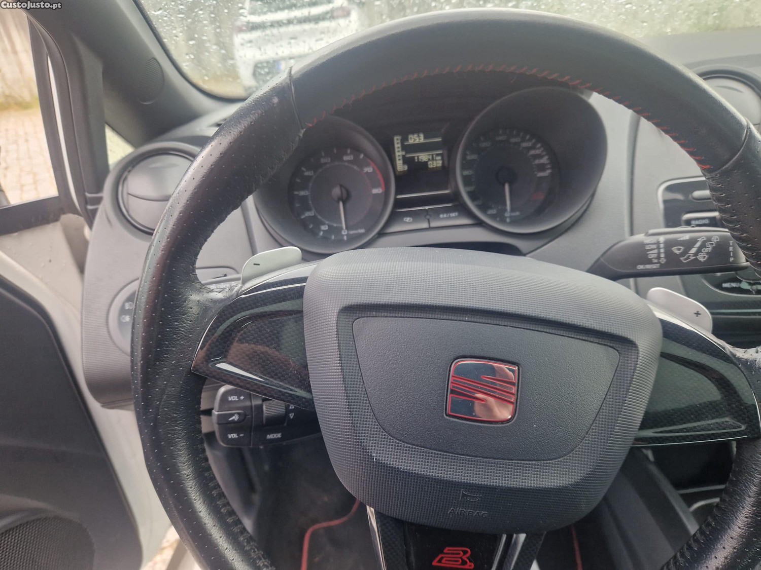 SEAT Ibiza boca negra — fotografia 3