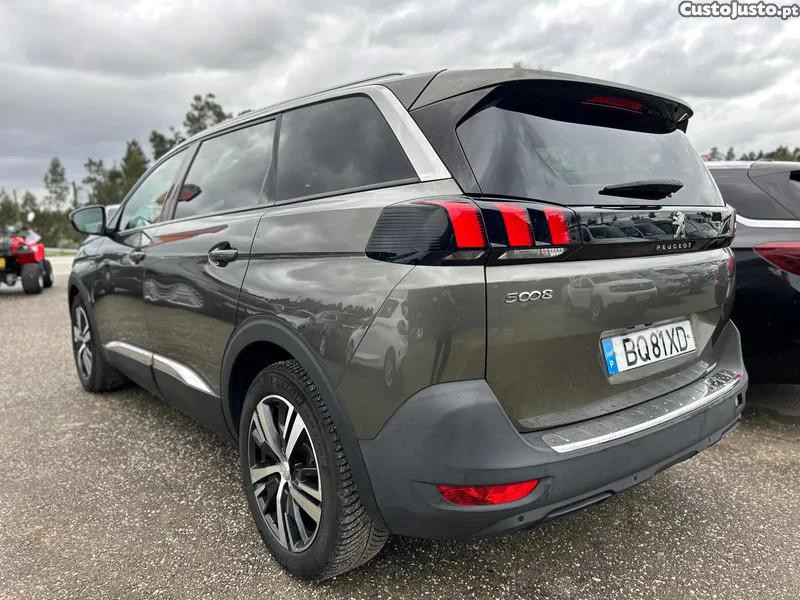 Peugeot 5008 1.5 BlueHDi Allure - 19 — photo 2