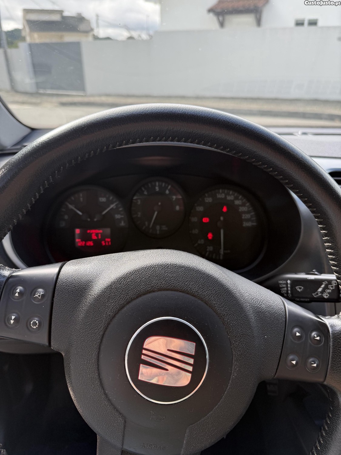 SEAT Leon 1.4 TSI Drivers edition — fotografia 2